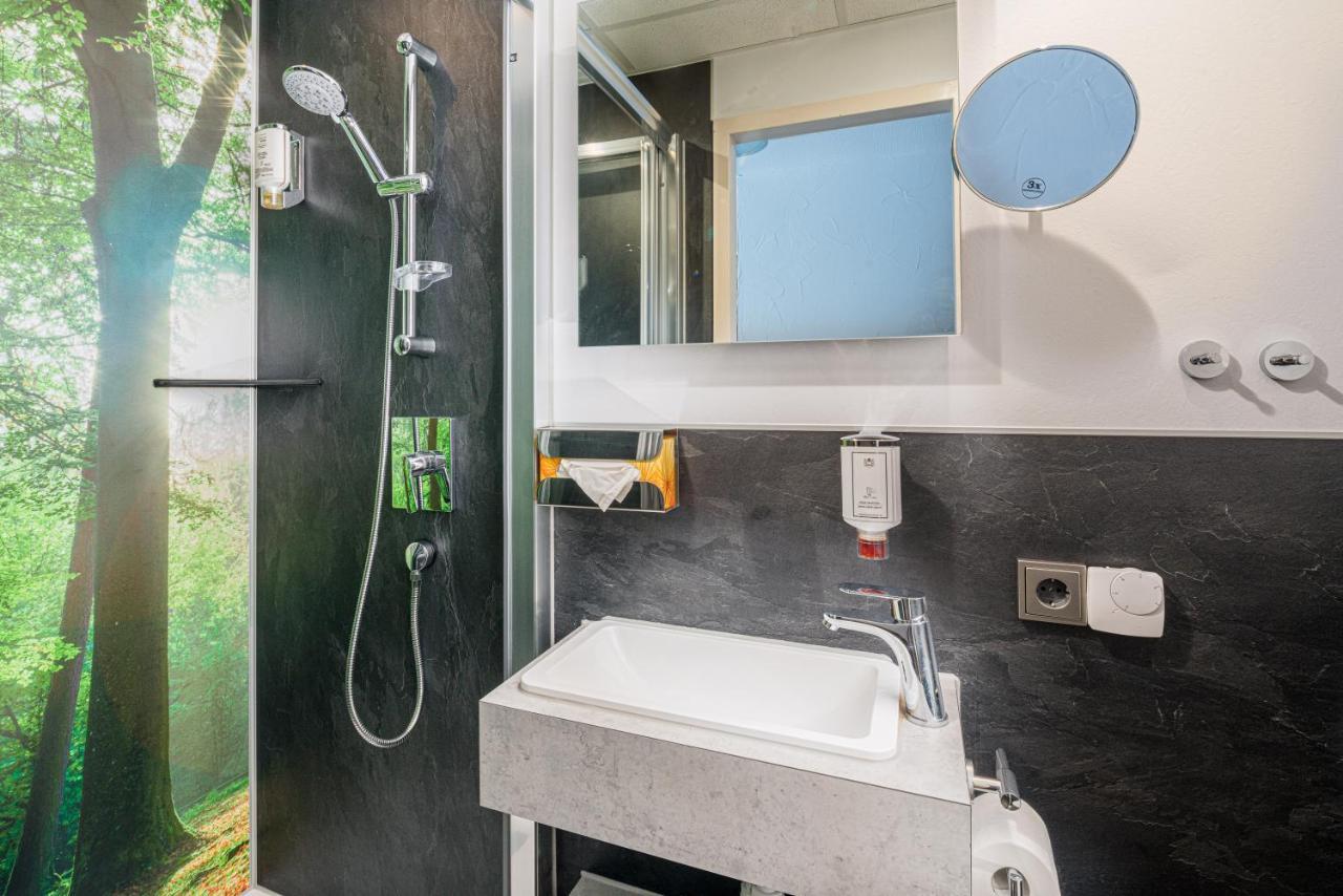 Hotel Cafe Adler 24H Self Check In Triberg im Schwarzwald Luaran gambar