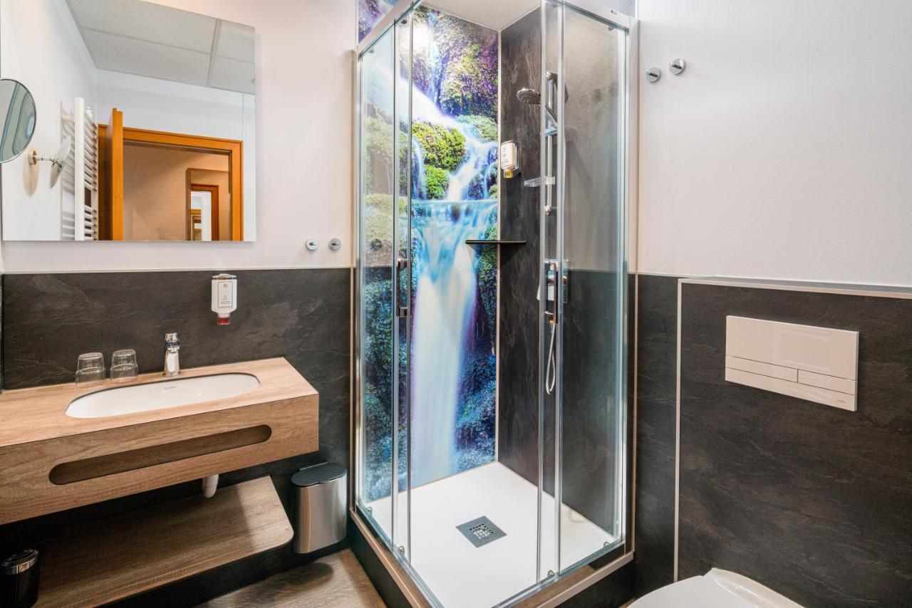 Hotel Cafe Adler 24H Self Check In Triberg im Schwarzwald Luaran gambar