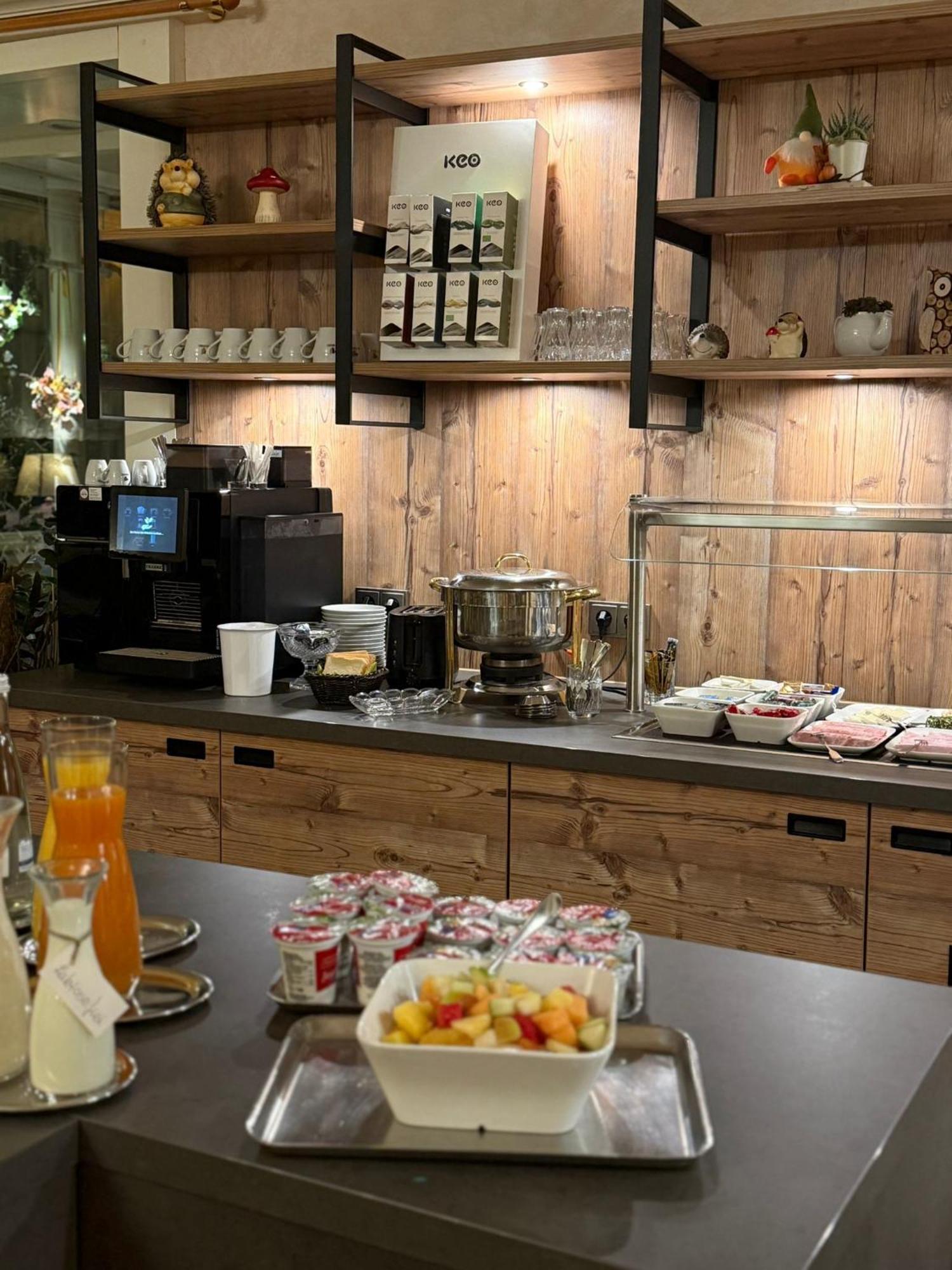 Hotel Cafe Adler 24H Self Check In Triberg im Schwarzwald Luaran gambar